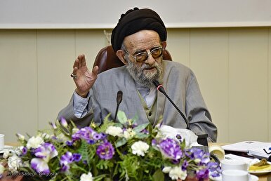 Prominent Iranian Quranic Scholar Seyyed Mohammad Baqer Hojjati Dies at 92