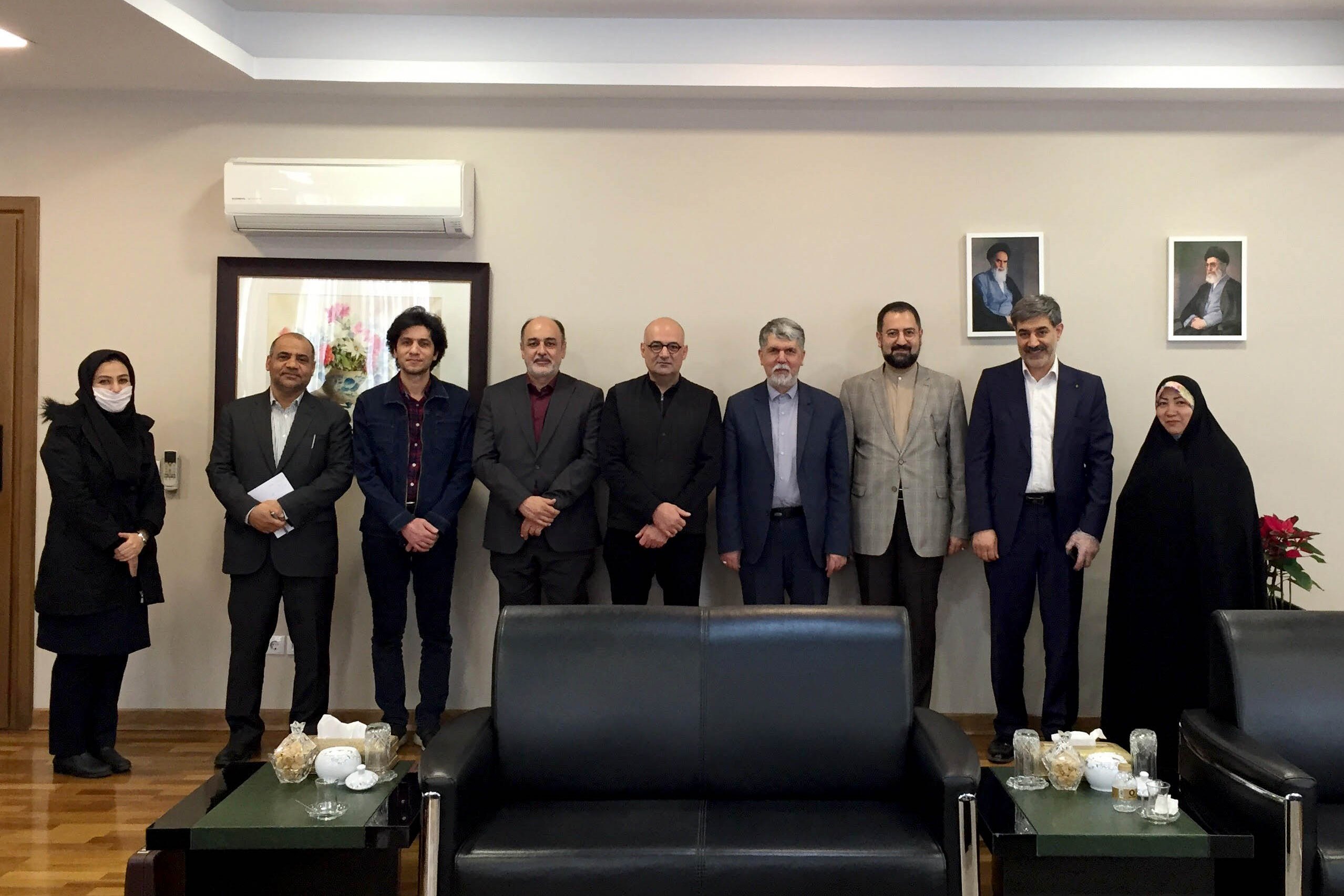 روزانه ۴۵ هزار ماسک و گان در کشور تولید می‌شود