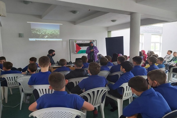 تبیین تاریخچه خیانت رژیم صهیونیستی علیه فلسطین در سارایوو + عکس