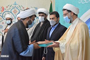 تجلیل از 95 فعال قرآنی - تبلیغی استان بوشهر در روز میلاد امام رضا (ع)