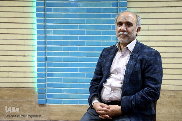 جواز و حدود تعریف از خود با بهره‌گیری از سیره یوسف(ع)