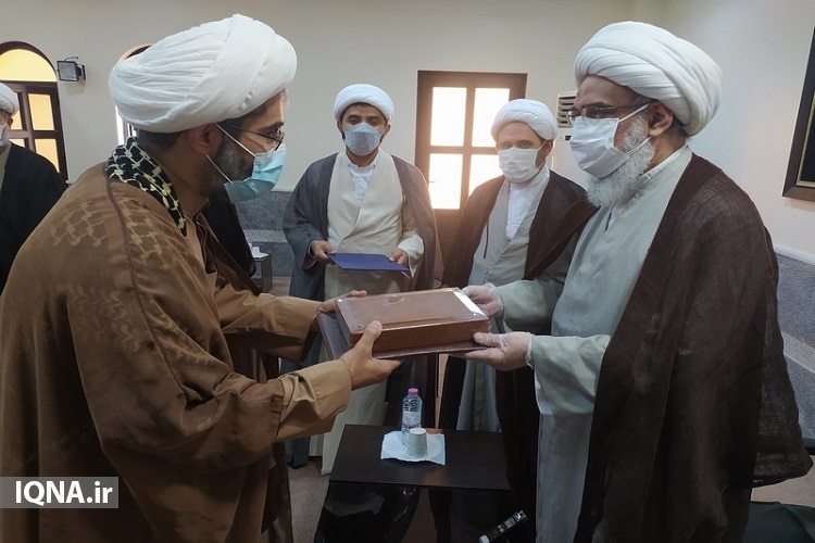 ارسالی/ برگزاری آیین تودیع و معارفه رئیس حوزه علمیه برادران بوشهر