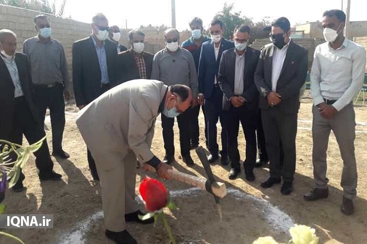 آیین کلنگزنی ساخت ۳۵۰ واحد مسکونی در گناوه آیین کلنگزنی ساخت ۳۵۰ واحد مسکونی در گناوه