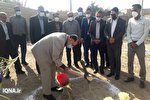 آیین کلنگ‌زنی ساخت ۳۵۰ واحد مسکونی در گناوه
