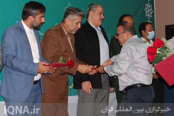 آیین واگذاری زمین در طرح جوانی جمعیت آیین واگذاری زمین در طرح جوانی جمعیت