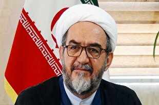 روایات فراوان و معتبر برای زیارت پیاده‌ وجود دارد