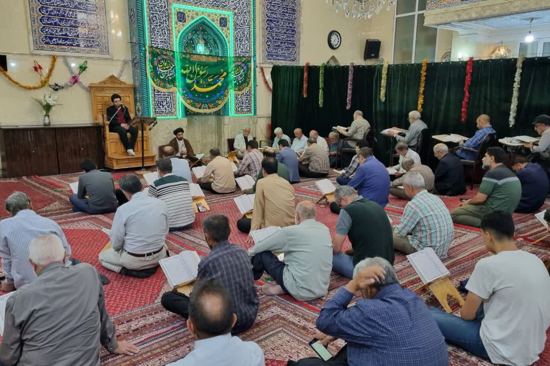 جشن ختم قرآن در مسجد صدوق شهر ری برگزار شد