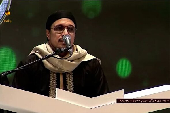 فیلم | تلاوت افتخاری «حمید شاکرنژاد» در اولین روز مسابقات سراسری قرآن