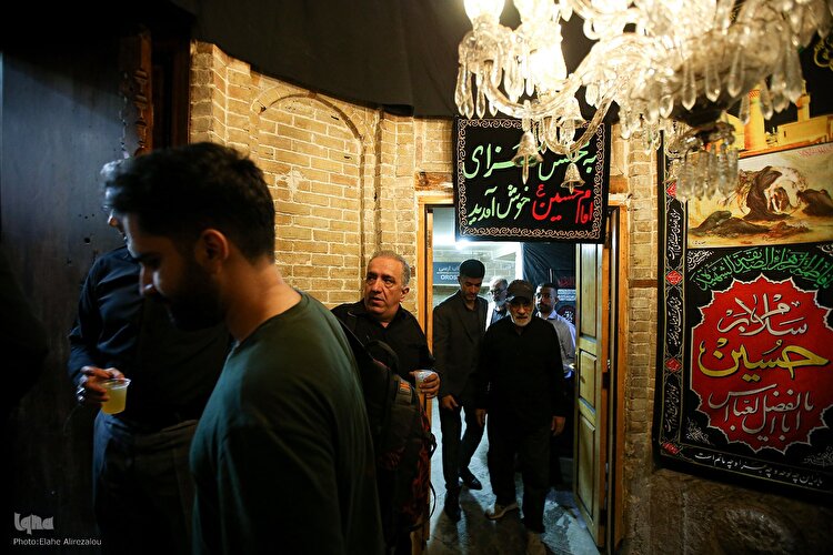 آیین عزاداری حسینی در خانه تاریخی ملک
