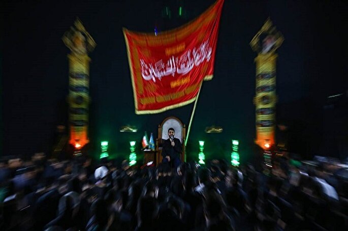 عکس | سوگواری شب تاسوعای حسینی در مسجد جمکران