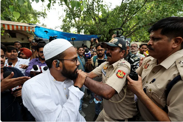 ممنوعیت برگزاری مراسم مذهبی در مکان‌های عمومی هند برای مسلمانان