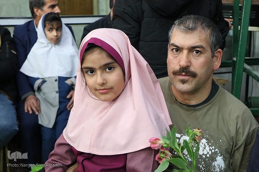 تأثیر ناسازگاری والدین بر شکل‌گیری شخصیت دختران