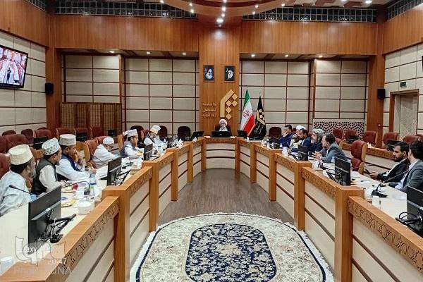 وجود نگاه تقریبی در جامعه المصطفی