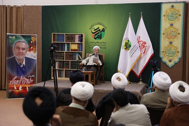 کتابخانه حاج علی معظمی به بنیاد بین‌المللی امامت اهدا شد