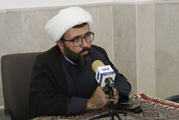 وحدت و همبستگی میان مردم و حاکمیت ستودنی است