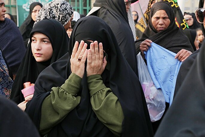 عکس‌ | پیاده‌روی جاماندگان اربعین در بندرعباس