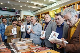 چراغ فرهنگ هنوز روشن است