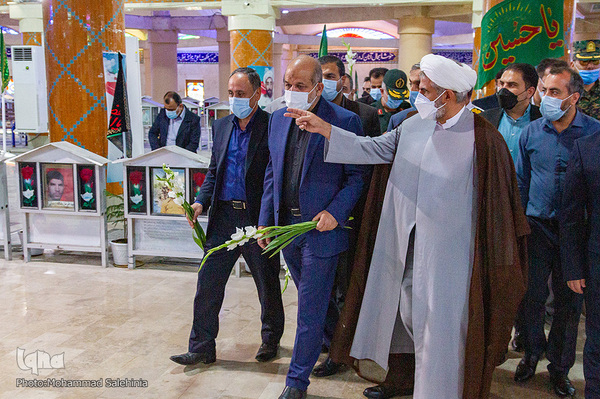 تجدید میثاق وزیر کشور با شهدای بوشهر