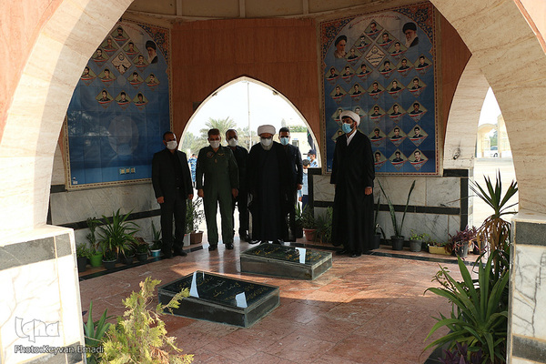 زیارت نماینده ولی فقیه در استان از امامزادگان بوشهر