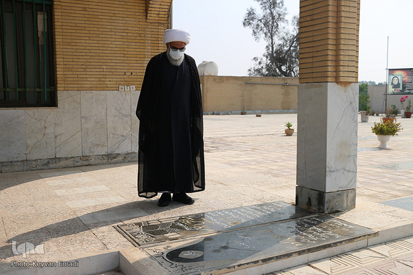 زیارت نماینده ولی فقیه در استان از امامزادگان بوشهر