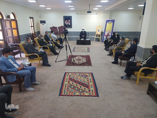 رونمایی از کتاب های قرآنی و پوستر اولین جشنواره ملی فیلمنامه نویسی قرآنی در بوشهر