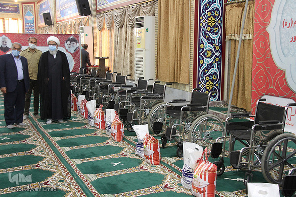 اهدای ۱۰۰ ویلچر به معلولان استان بوشهر