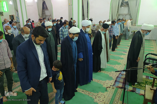 بازدید آیت الله صفایی بوشهری از روستای خورشهاب و بررسی مشکلات این روستا