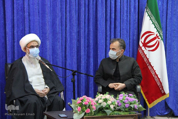 دیدار آیت‌الله غلامعلی صفایی‌بوشهری امام جمعه بوشهر با مدیرکل قرآن، عترت و نماز وزارت آموزش و پرورش