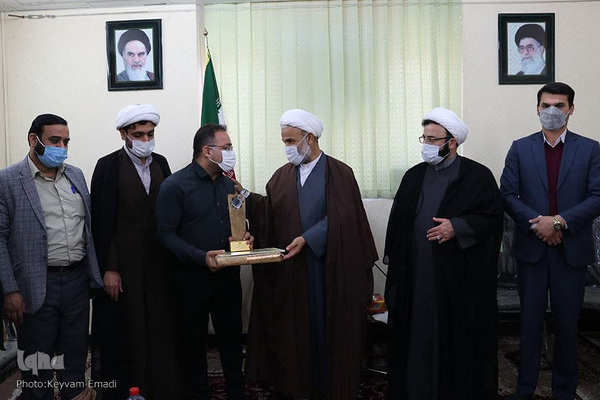 تقدیر جهاد دانشگاهی بوشهر از خانواده شهید مدافع سلامت