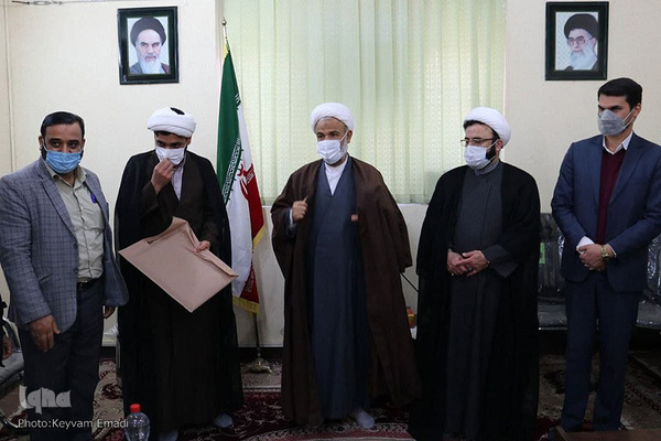 تقدیر جهاد دانشگاهی بوشهر از خانواده شهید مدافع سلامت