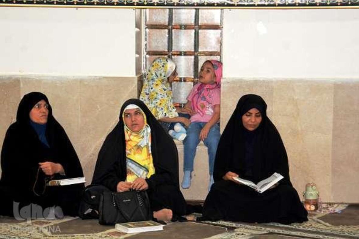 کرسی تلاوت قرآن در مسجد النبی(ص) مجتمع گاز پارس جنوبی استان بوشهر