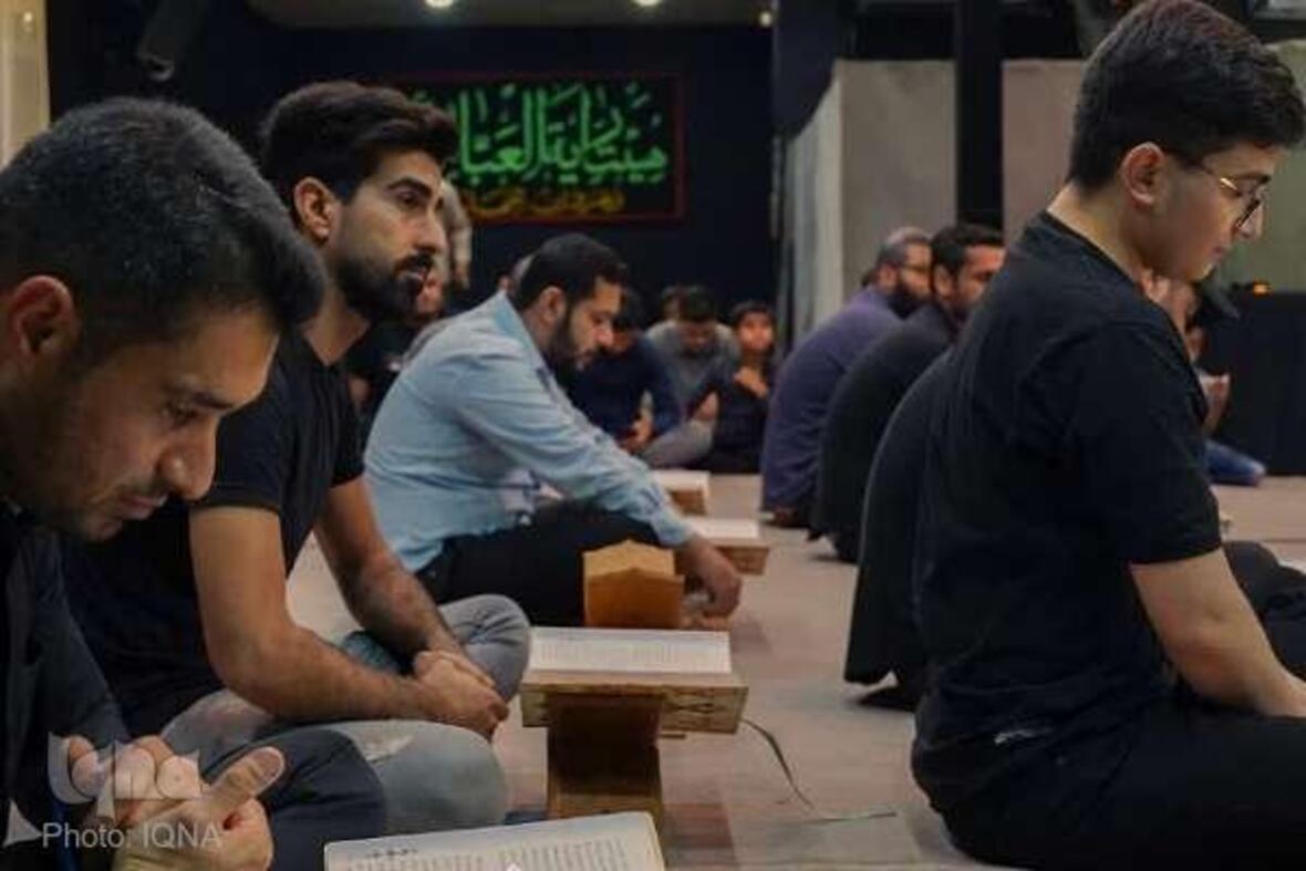 محفل «توسل‌خوانی» امدادگران بسیجی جمعیت هلال‌احمر