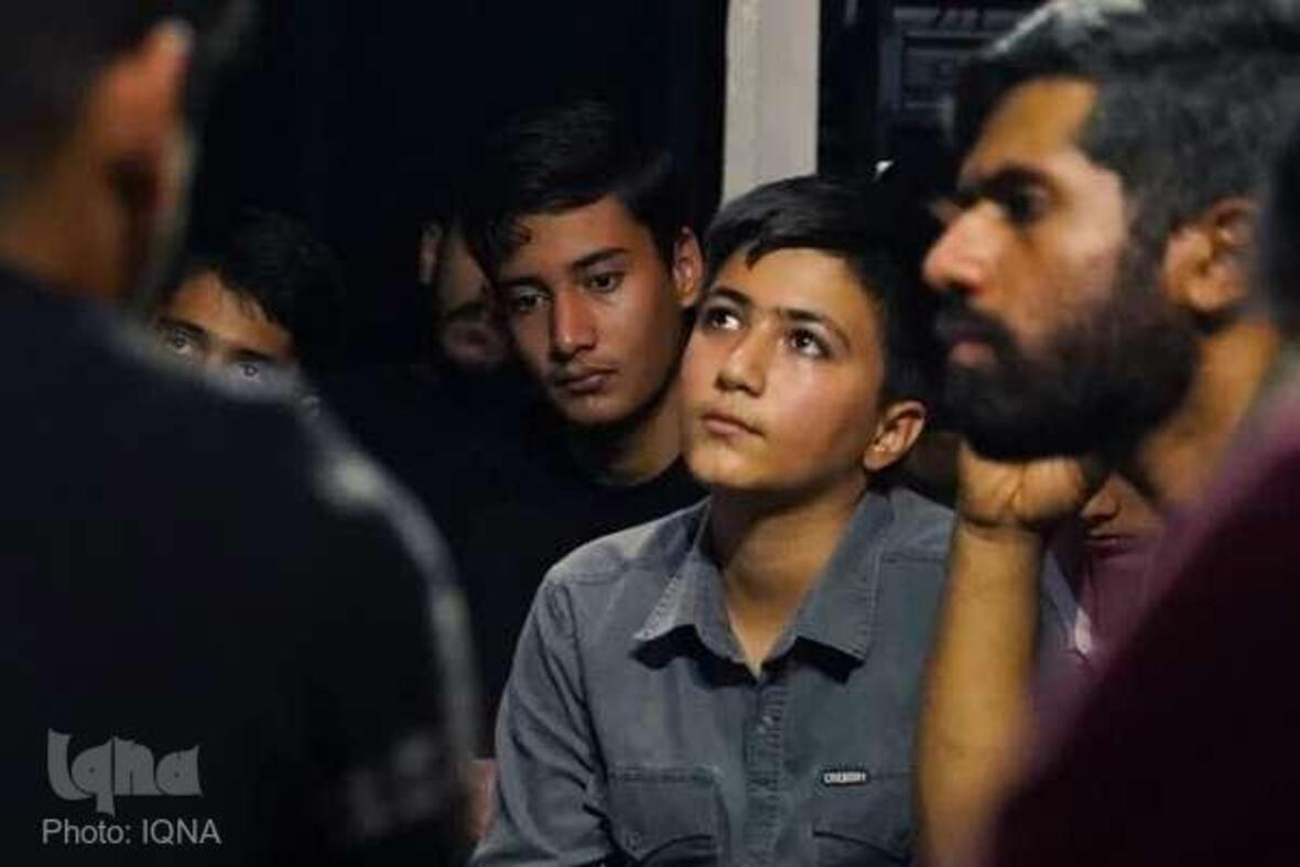 محفل «توسل‌خوانی» امدادگران بسیجی جمعیت هلال‌احمر