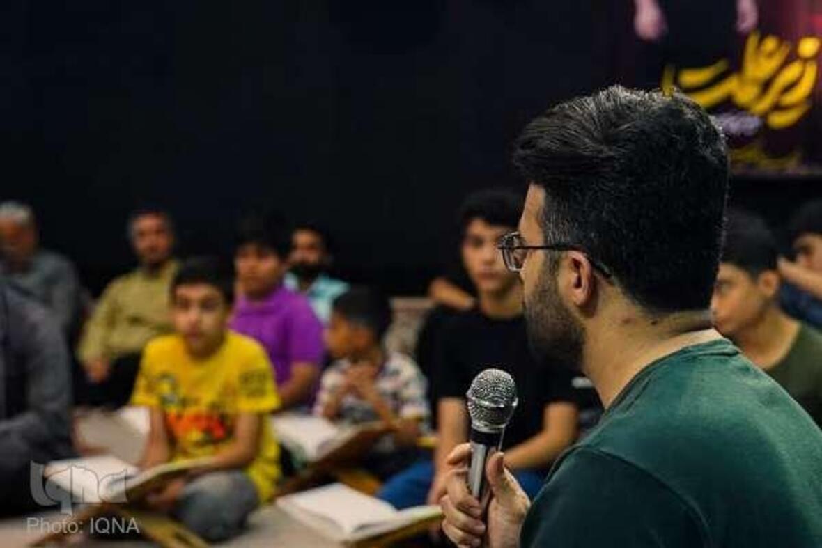 محفل «توسل‌خوانی» امدادگران بسیجی جمعیت هلال‌احمر