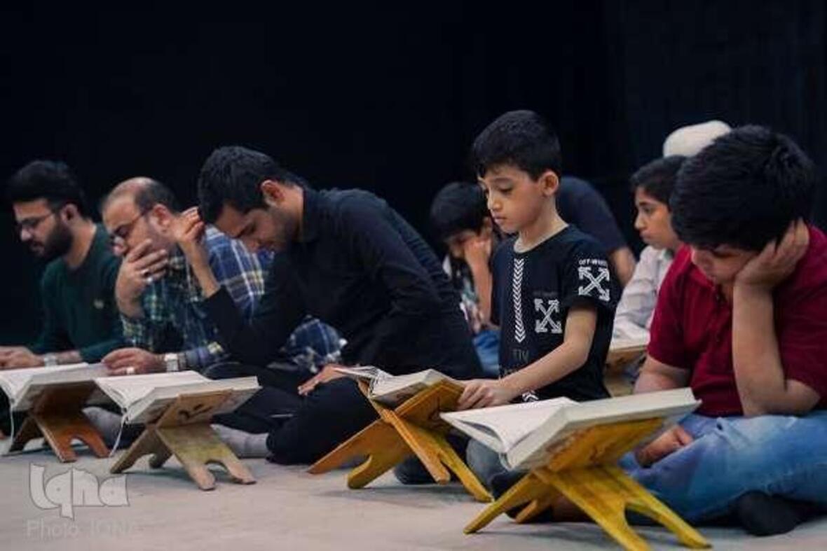 محفل «توسل‌خوانی» امدادگران بسیجی جمعیت هلال‌احمر