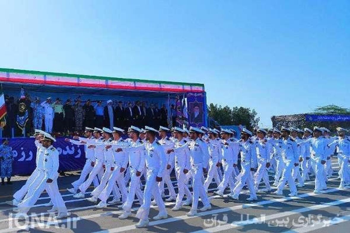 محفل انس و تدبر در قرآن کریم به یاد ۴۸۰۰۰ شهید آجا