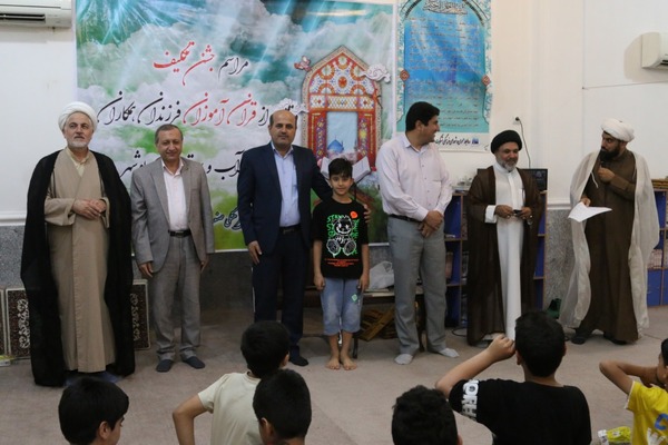 تجلیل از دختران و پسران فعال در فرهنگ دینی