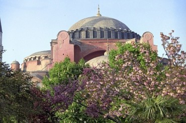 Turchia:Aya Sofia tornera' ad essere una moschea?