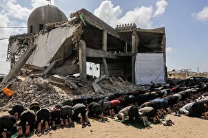 Han Yunus'taki Albani Camii'nde cuma namazı kılındı