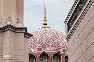 ملایشیاء کی گلابی مسجد پوٹرا میں ایرانی طرز تعمیر کا جلوہ